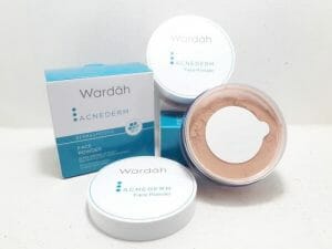 bedak padat wardah untuk kulit berminyak
