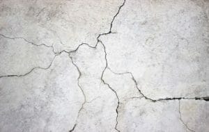 cara mengatasi dinding retak