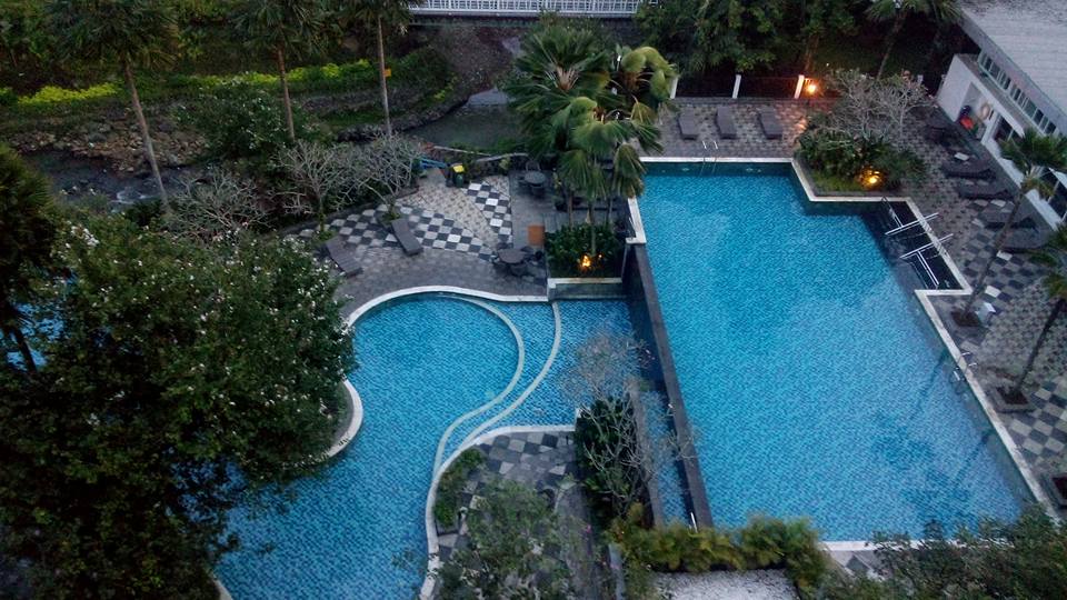 kolam renang aston bogor hotel & resort