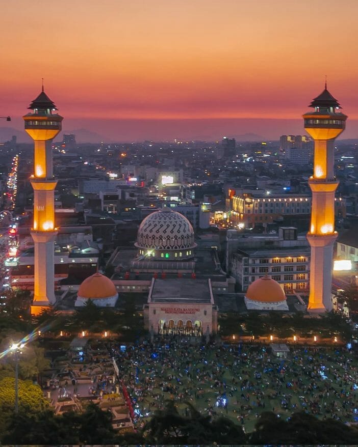 tempat wisata bandung alun alun bandung