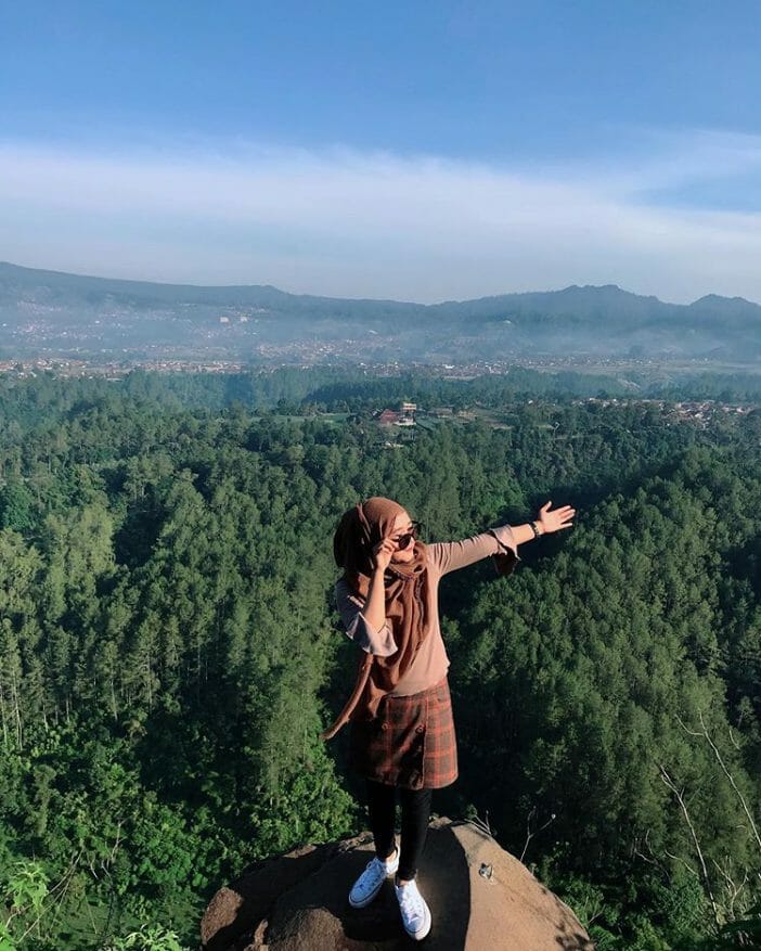 tempat iwsata bandung tebing keraton bandung