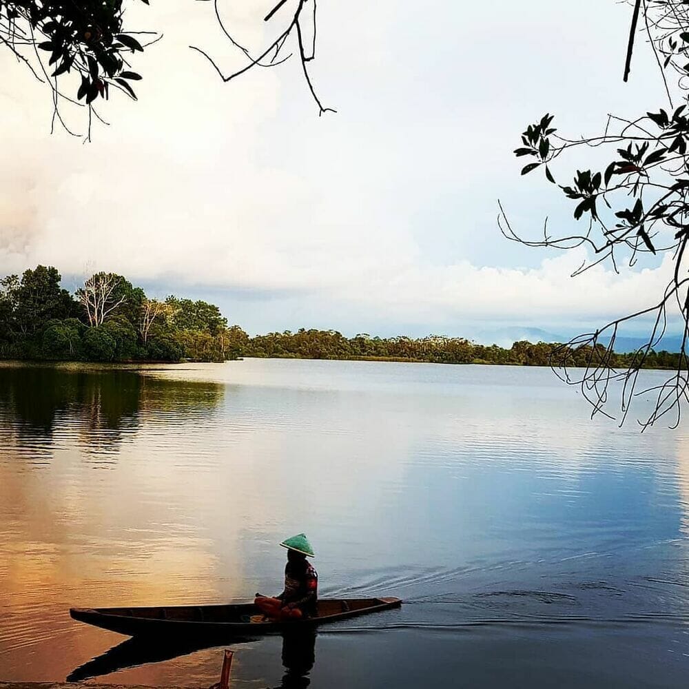 Danau Dendam Tak Sudah