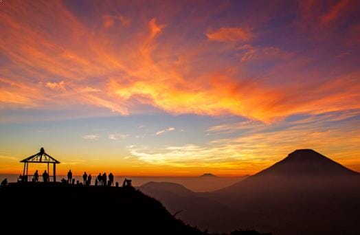 Bukit Sikunir Dieng