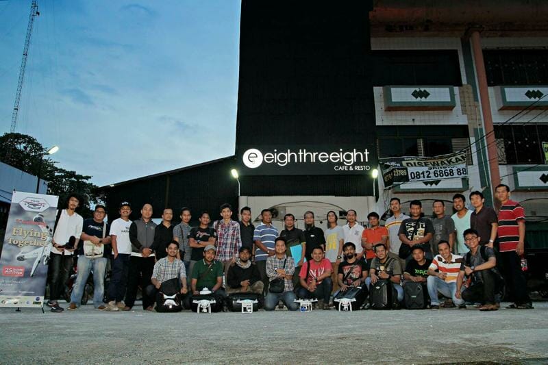 Eighthreeight Cafe