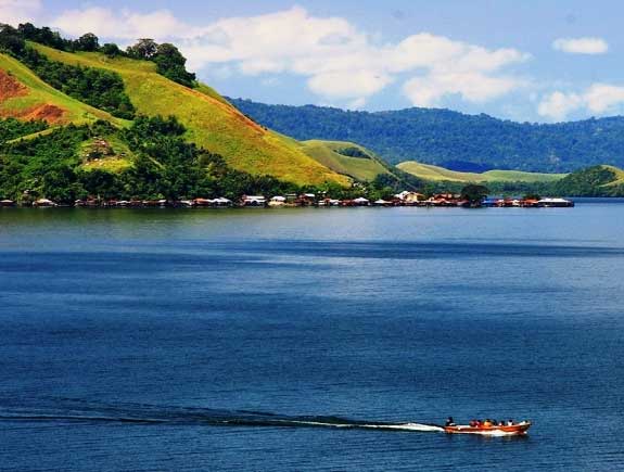 Gambar Danau Sentani