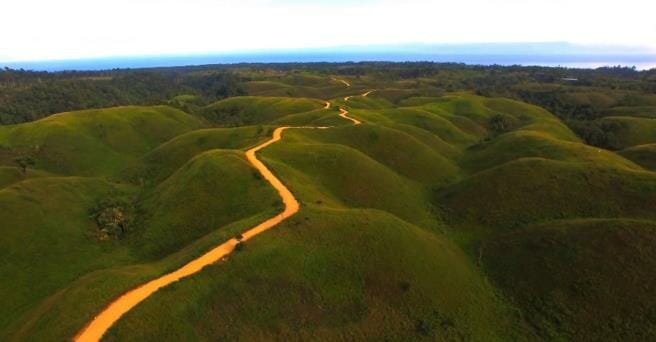 Gambar bukit teletubbies sulawesi