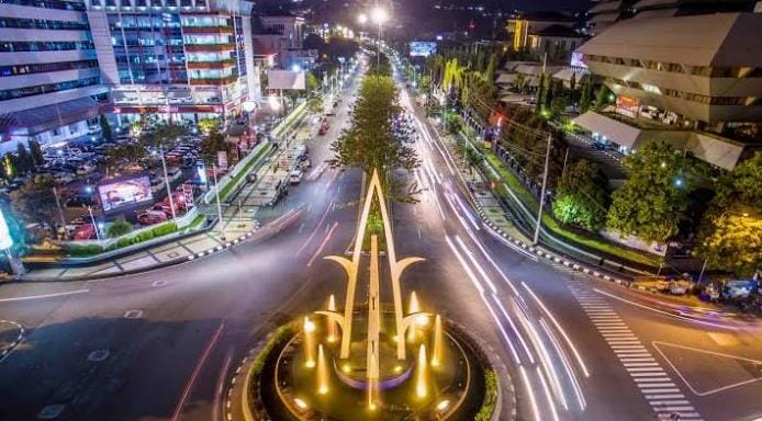 Indahnya Jalan Pahlawan Semarang