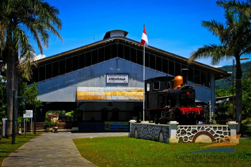 Koleksi Lokomotif di Museum Kereta Api Ambarawa