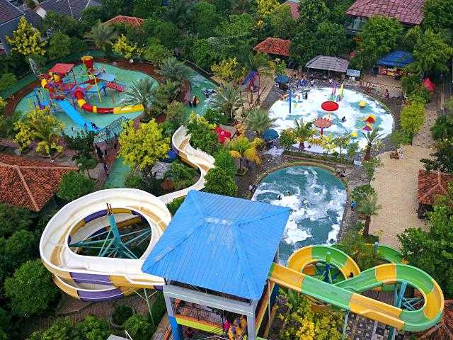 Pacet Mini Park Mojokerto