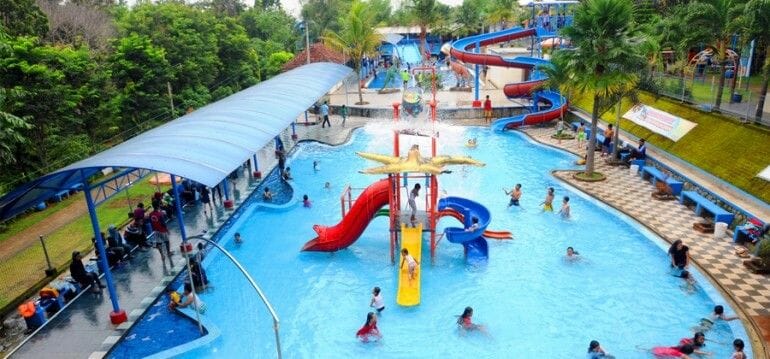 Pacet Mini Park Mojokerto