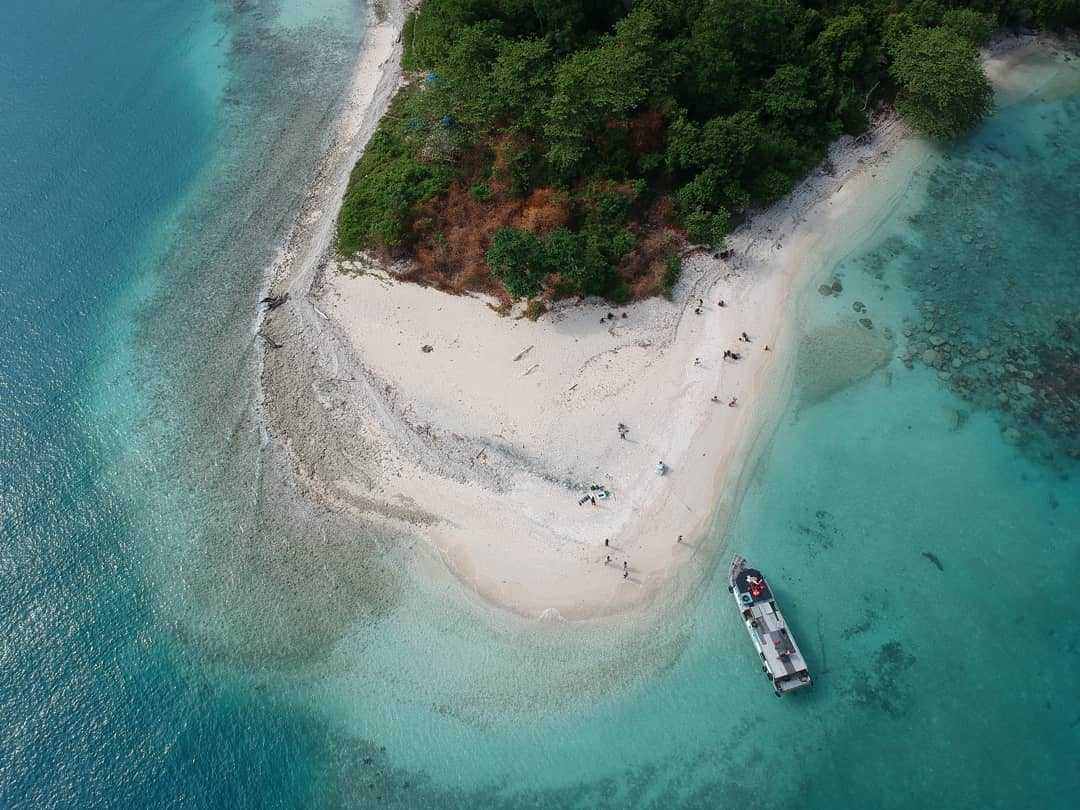 Pulau Sebuku Kecil