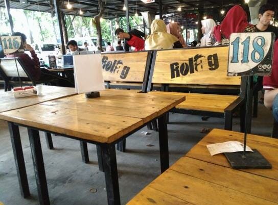 Rolag Cafe