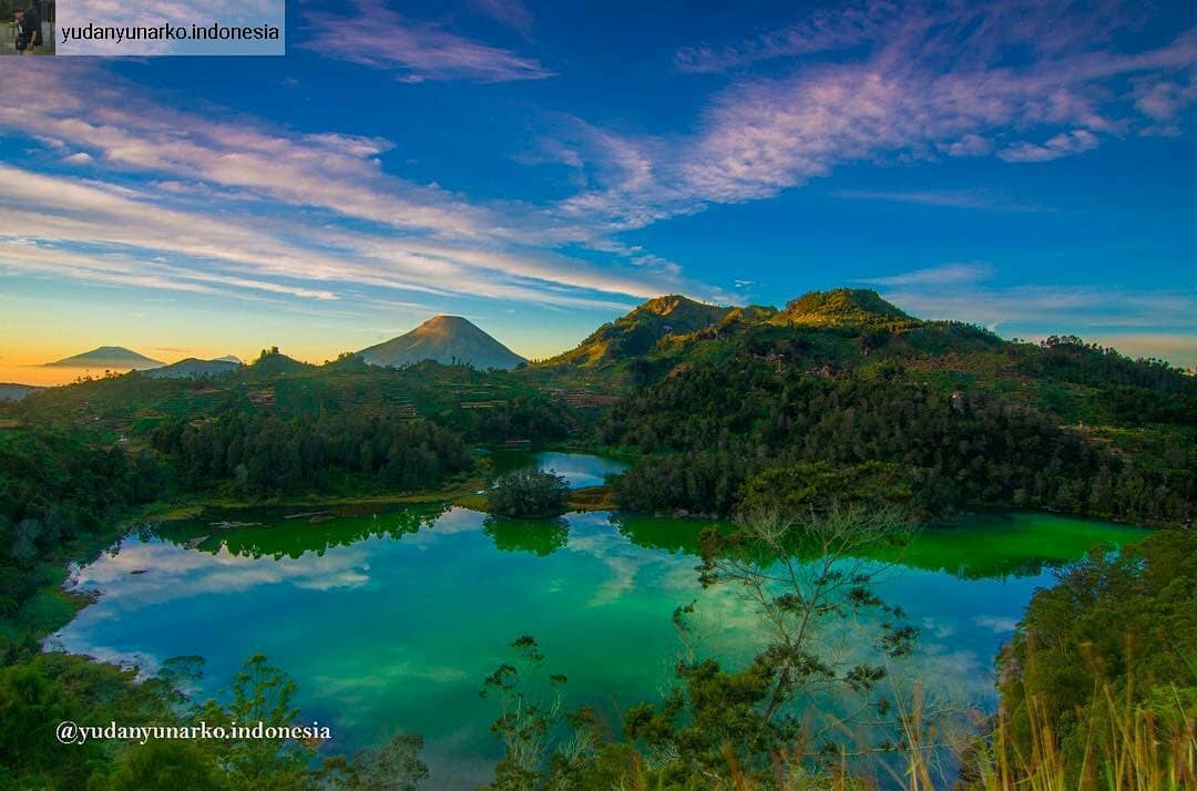 Telaga Warna Dieng