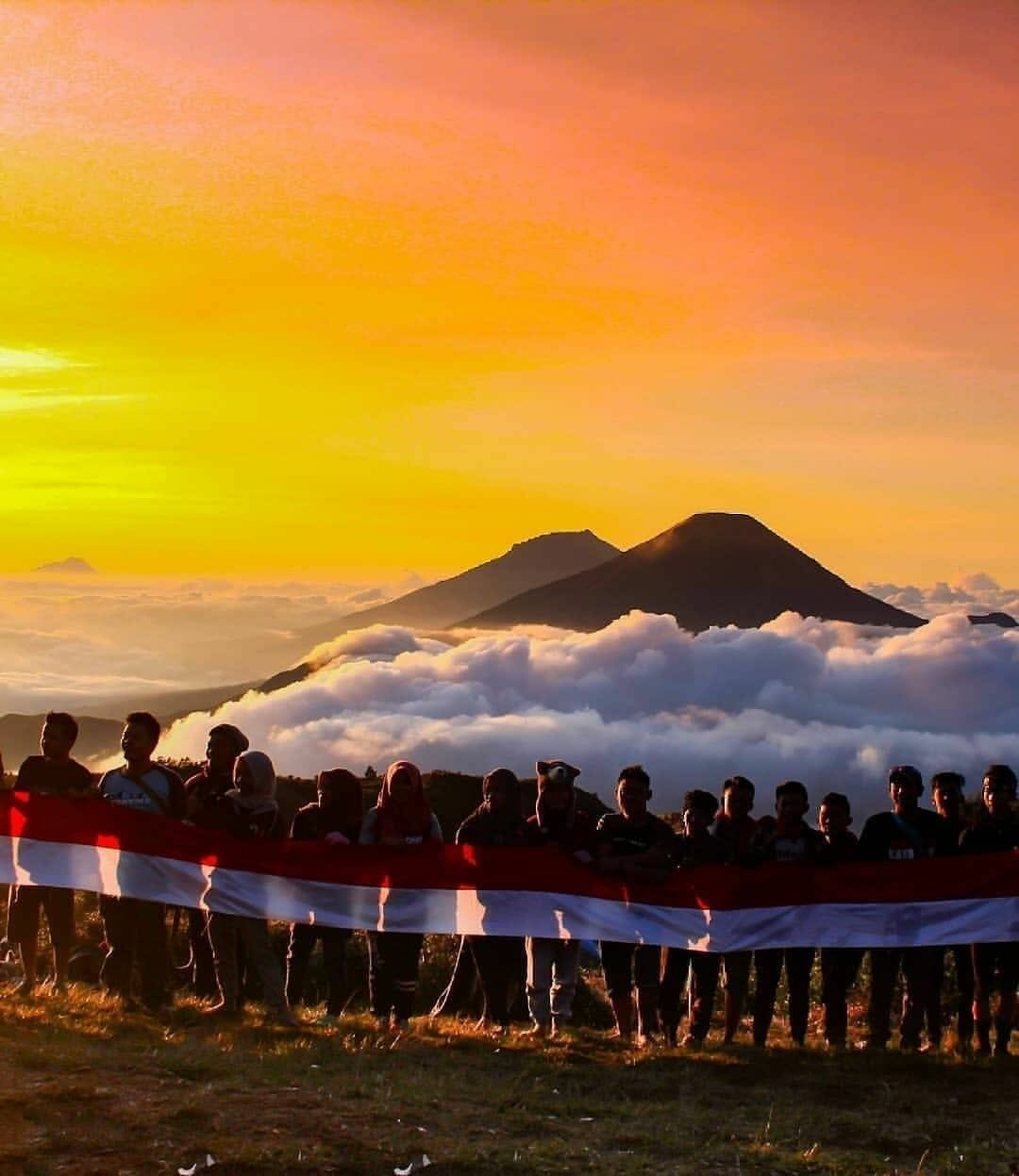 apakah gunung prau aktif