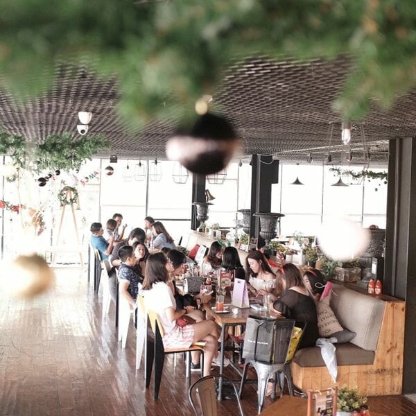 daftar menu di roaster and bear cafe jogja