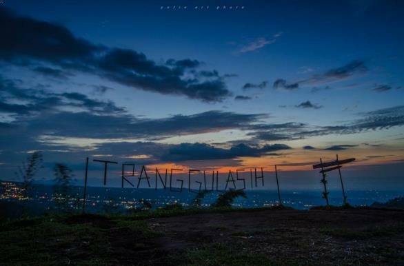 foto bukit tranggulasih