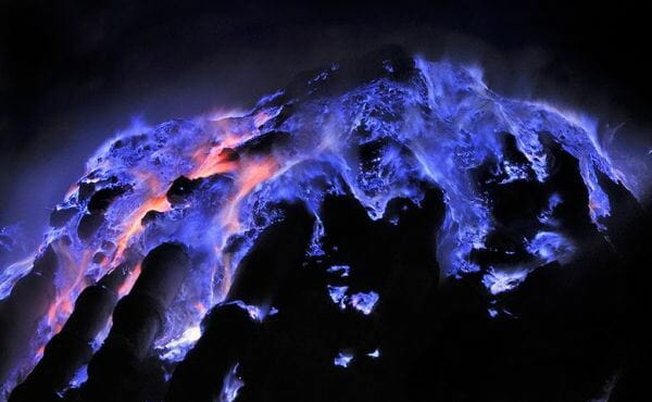 kawah-biru