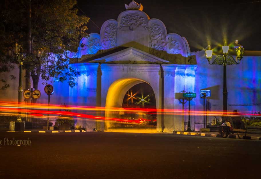 Plengkung Gading