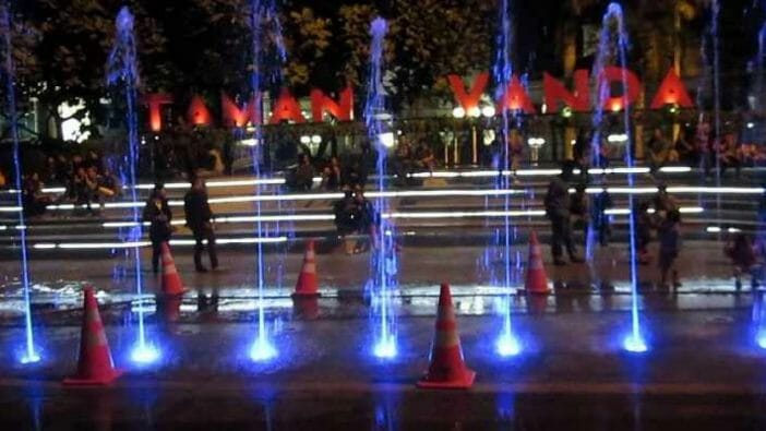 tempat wisata dekat stasiun bandung taman vanda