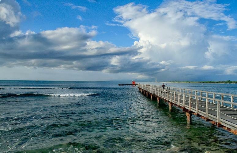 tempat wisata di anyer carita