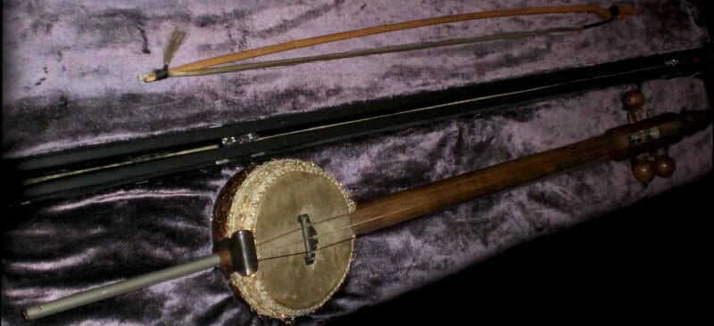 rebab rebab adalah alat musik timur tengah yang mendunia