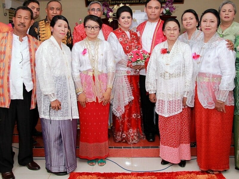 pakaian tradisional maluku pakaian adat maluku