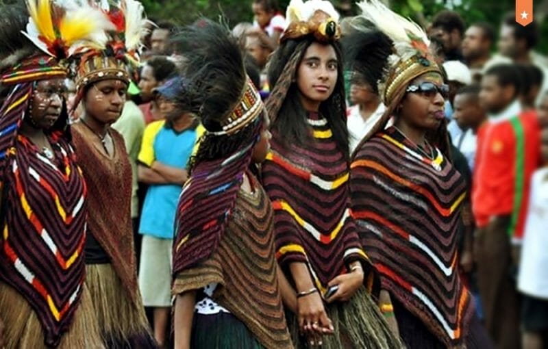 pakaian tradisional papua baju adat papua