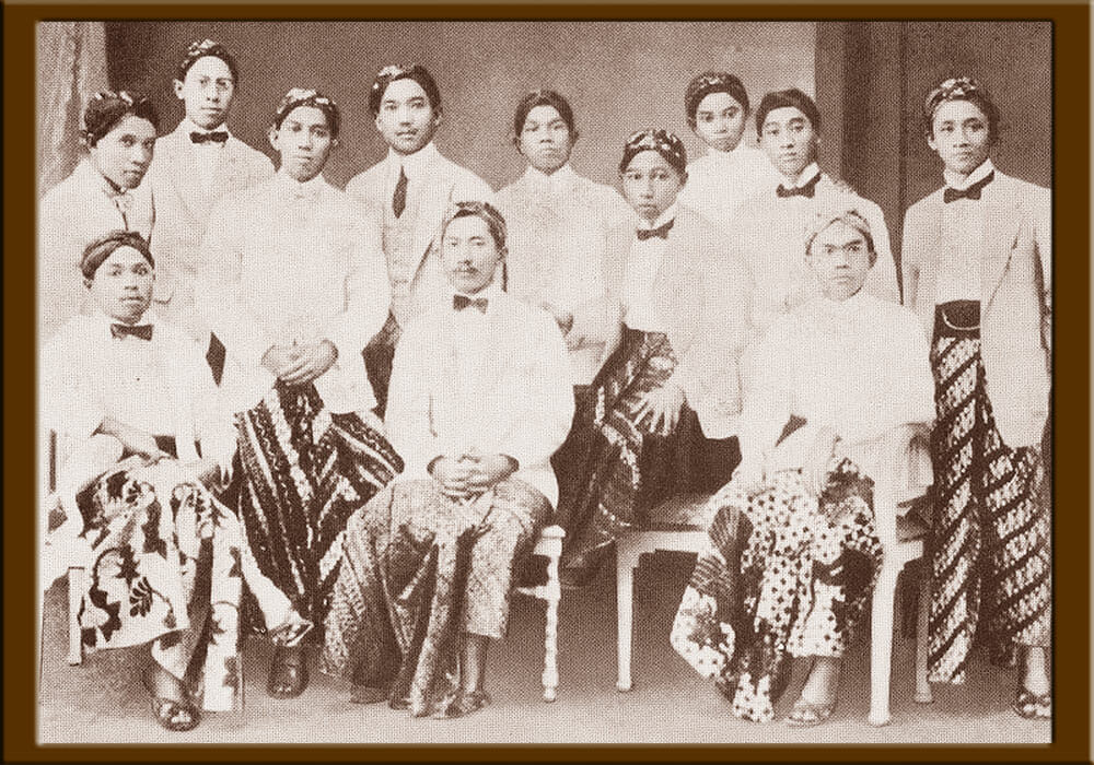 Soekarno dan mahasiswa pribumi