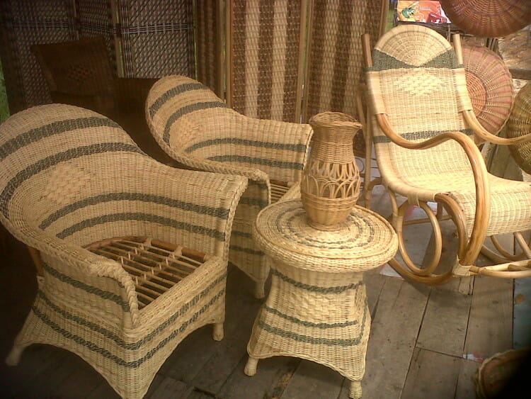 Kerajinan dari Bahan Keras Rotan