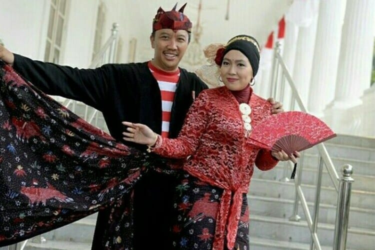 Peribahasa atau Parebasan Madura